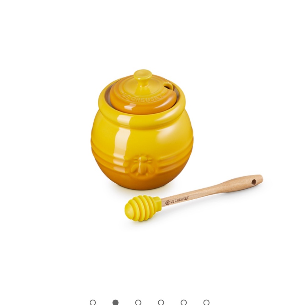 Le Creuset Yellow Honey Pot with Silicone Honey Dipper